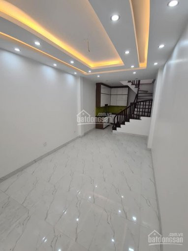 Lô Góc, Nhà Mới đẹp, 41m2, 5 Tầng, 6 Ngủ, Phố Lĩnh Nam - Hoàng Mai, 2,6 Tỷ 1