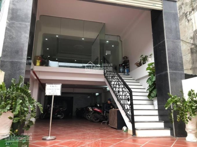 Mạt Phó Phạm Văn đồng  Vỉa Hè đá Bóng  8 Tàng Thang Máy - Cho Thuê Vip 2