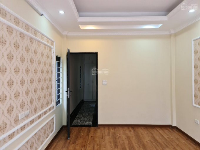 Nhà đẹp Phố đàm Quang Trung, 4,5 Tầng,ô Tô đõ Cửa,dt:34,8m2 ,giá:2,6 Tỷ -3,1 Tỷ(có Thương Lượng) 4