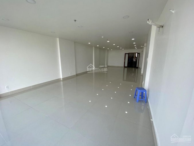 Văn Phòng Cho Thuê Mt View Sông đbến Vân đồn Quận 4 70m2 Lh : 0937871438 Mr đăng 5