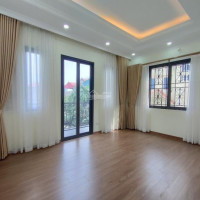 Chính Chủ Bán Nhà 4 Tầng 50 M2, Lô Góc, ái Mộ, Long Biên, Nhỉnh 4 Tỷ, Lh 0984554345