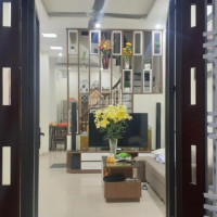 Chính Chủ Bán Nhanh Nhà  Ngọc Thụy, Dt 40m2* 5 Tầng, 4 Phòng Ngủ, Có Sân, Ngõ Thông Chỉ 31tỷ Lh 0962015528