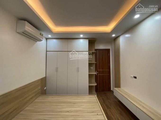 Chính Chủ Bán Nhanh Nhà đường Dịch Vọng, ô Tô đỗ Cửa Dt: 40m2 X 5t, Mt: 35m, Giá: 49 Tỷ, Lh 0978948685 6