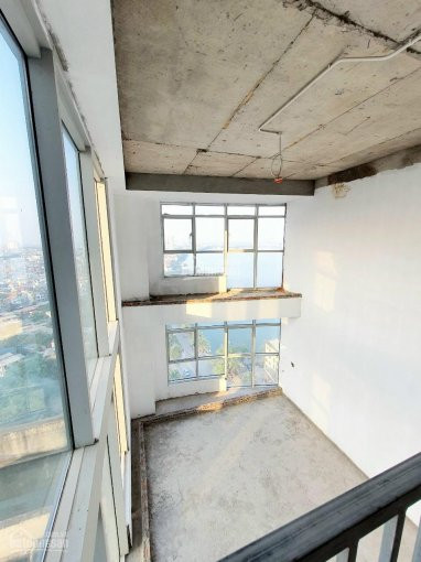 Chính Chủ Bán Nhanh Siêu Phẩm Penthouse Watermark Dt 300m2 - View Hồ Tây - Giá 2x Tỷ 3