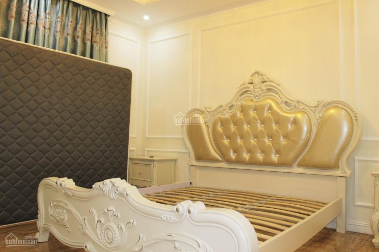Chính Chủ Cho Thuê Nhanh Biệt Thự Song Lập 5 Phòng Ngủ, đủ đồ đẹp Tại Vinhomes Riverside Lh: 0906288866 8