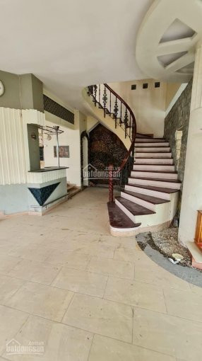 Chính Chủ Gửi Bán Villa Góc 2mt đường 64, P Thảo điền, Q2, 363m2, Sân Vườn, Khu Vực Dân Trí Cao 7