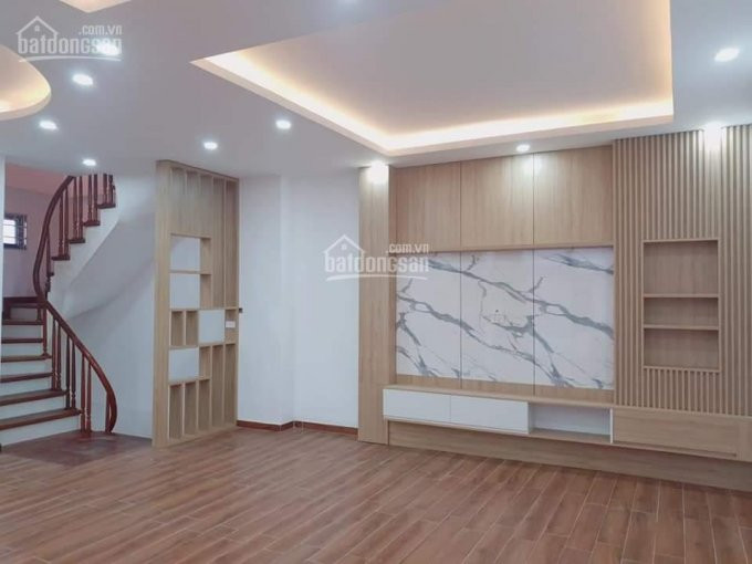 Mua Nhanh Kẻo Lỡ - Nhà đẹp Dịch Vọng Hậu - ô Tô Vào Nhà - 5m Ra Phố - Tk Siêu đẹp 95 Tỷ 3