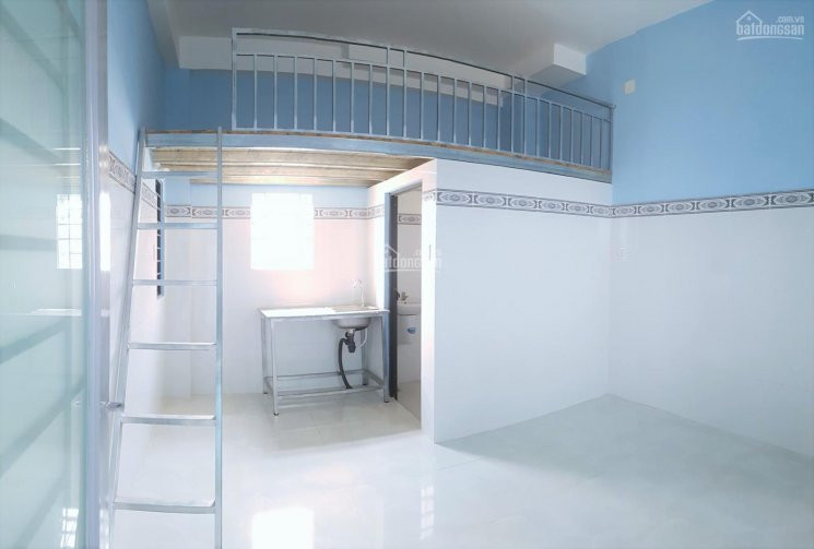 Ngay Phạm Văn đồng, Phòng Mới Xây 20m2 Có Gác 1