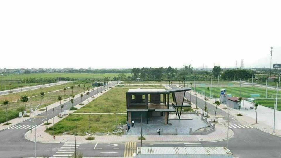 Cần bán Đất nền dự án đường quốc lộ 18, Xã Long Châu, Diện tích 100m²