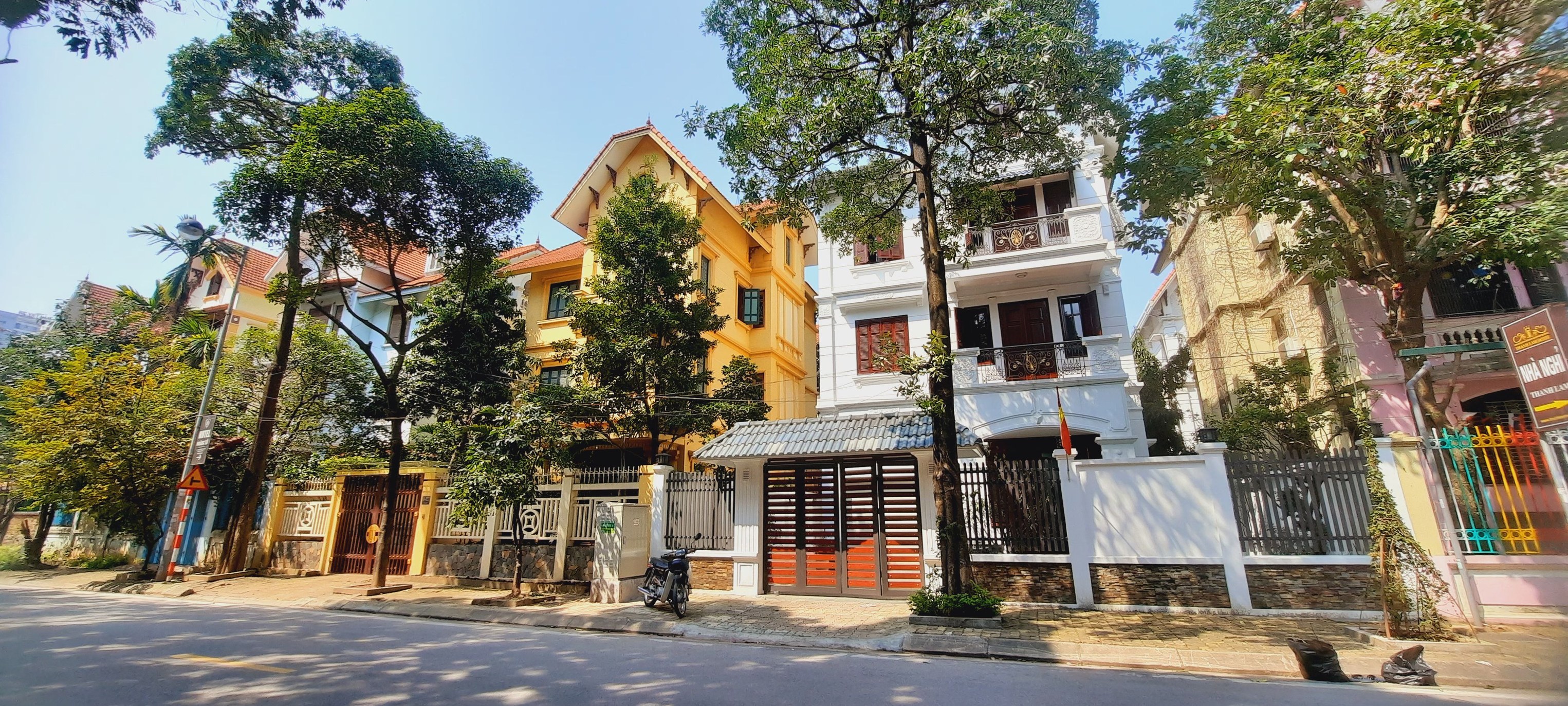 Cần bán Biệt thự dự án Khu đô thị mới Văn Phú, Diện tích 200m², Giá 19 Tỷ - LH: 0817222333 1