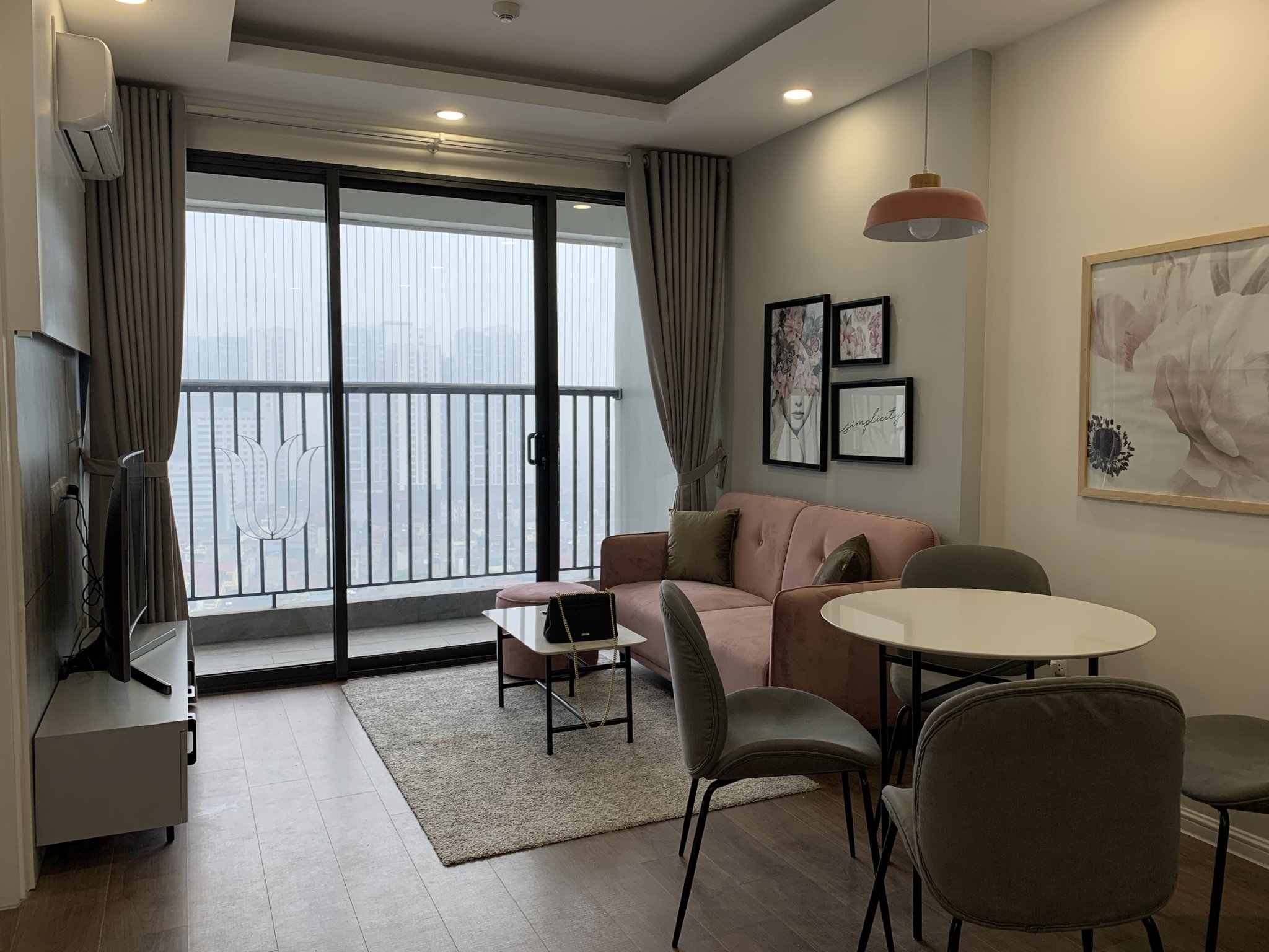 Cần bán Căn hộ chung cư dự án Times City, Diện tích 63m², Giá 2.7 Tỷ - LH: 0964395336 8