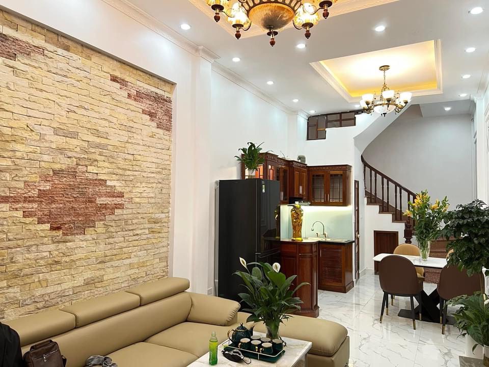 Cần bán Nhà ở, nhà cấp 4, nhà hẻm đường Đường Láng, Chọn, Diện tích 38m², Giá 4.25 Tỷ - LH: 0919272261