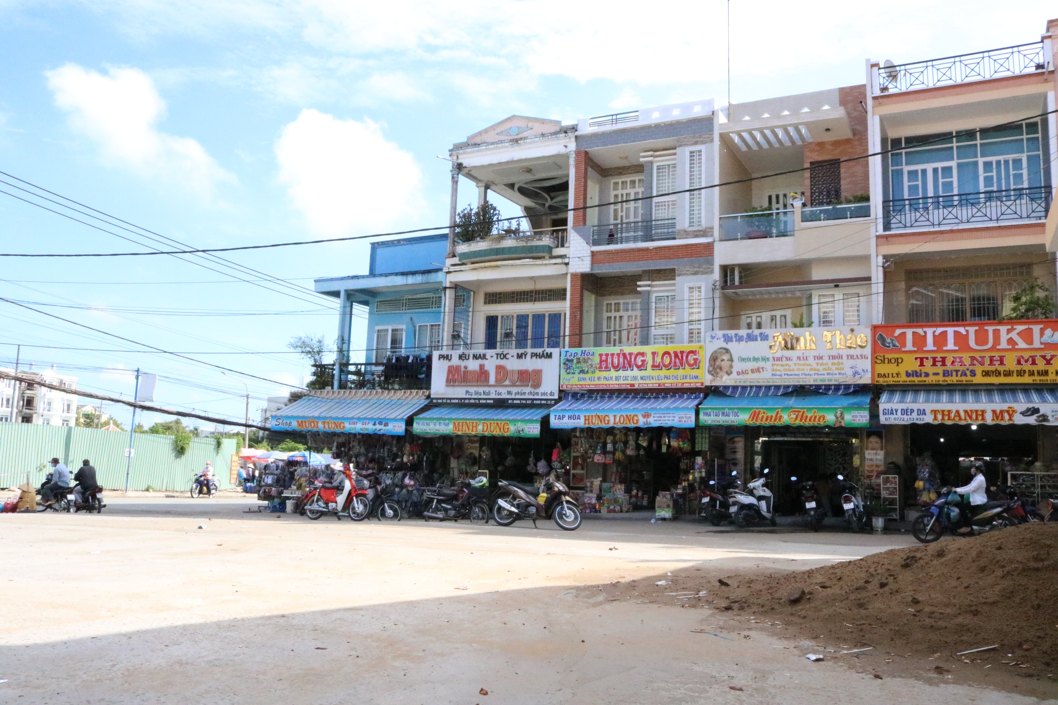 Cần bán Nhà mặt tiền dự án Khu Chợ và Nhà phố liên kế thị xã Bình Minh, Diện tích 95m², Giá 8.1 Tỷ - LH: 0345151131 6