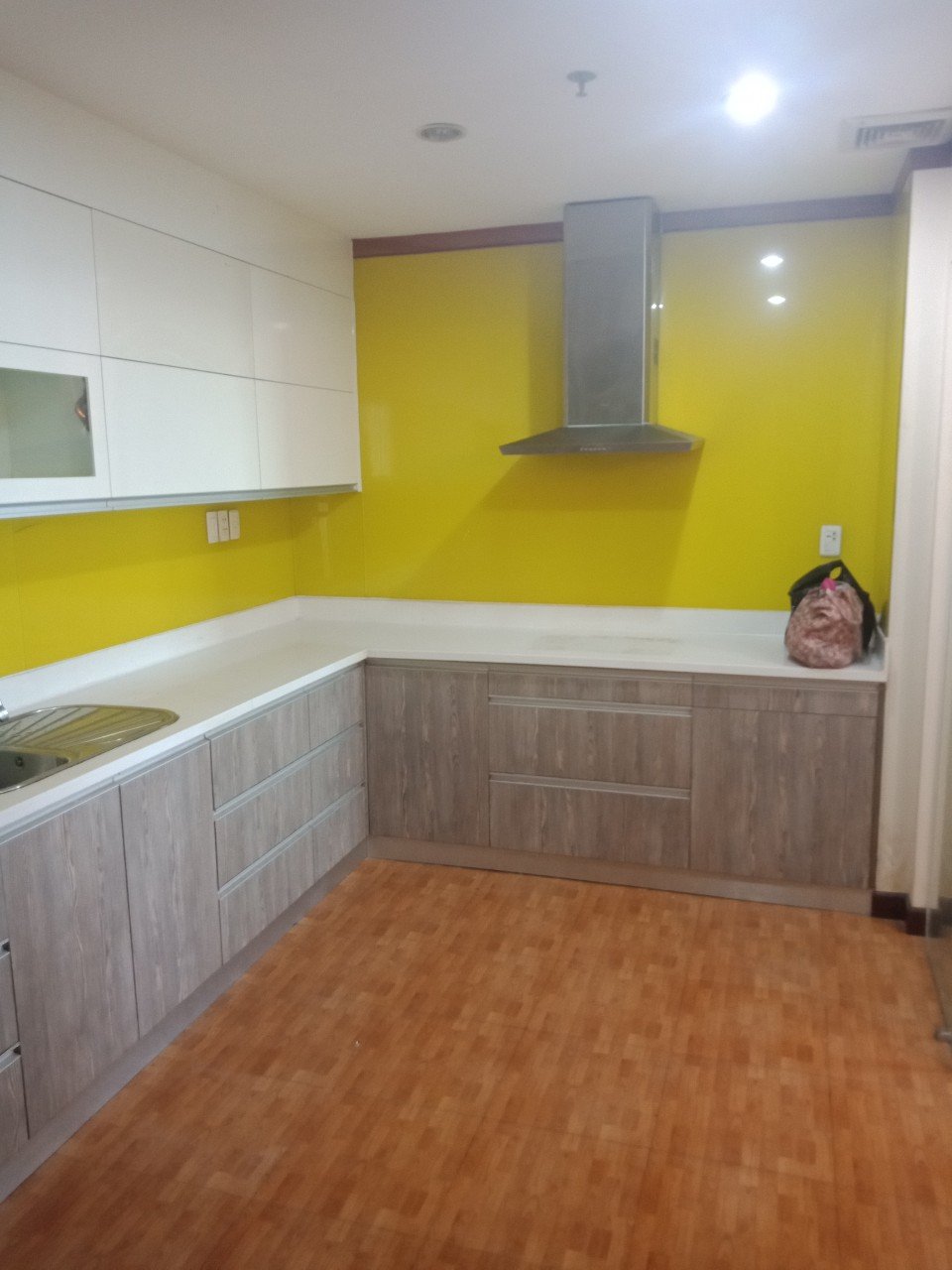 Cho thuê Căn hộ chung cư Phường 5, Quận 8, Diện tích 115m², Giá 10 Triệu/tháng - LH: 0773121056 3