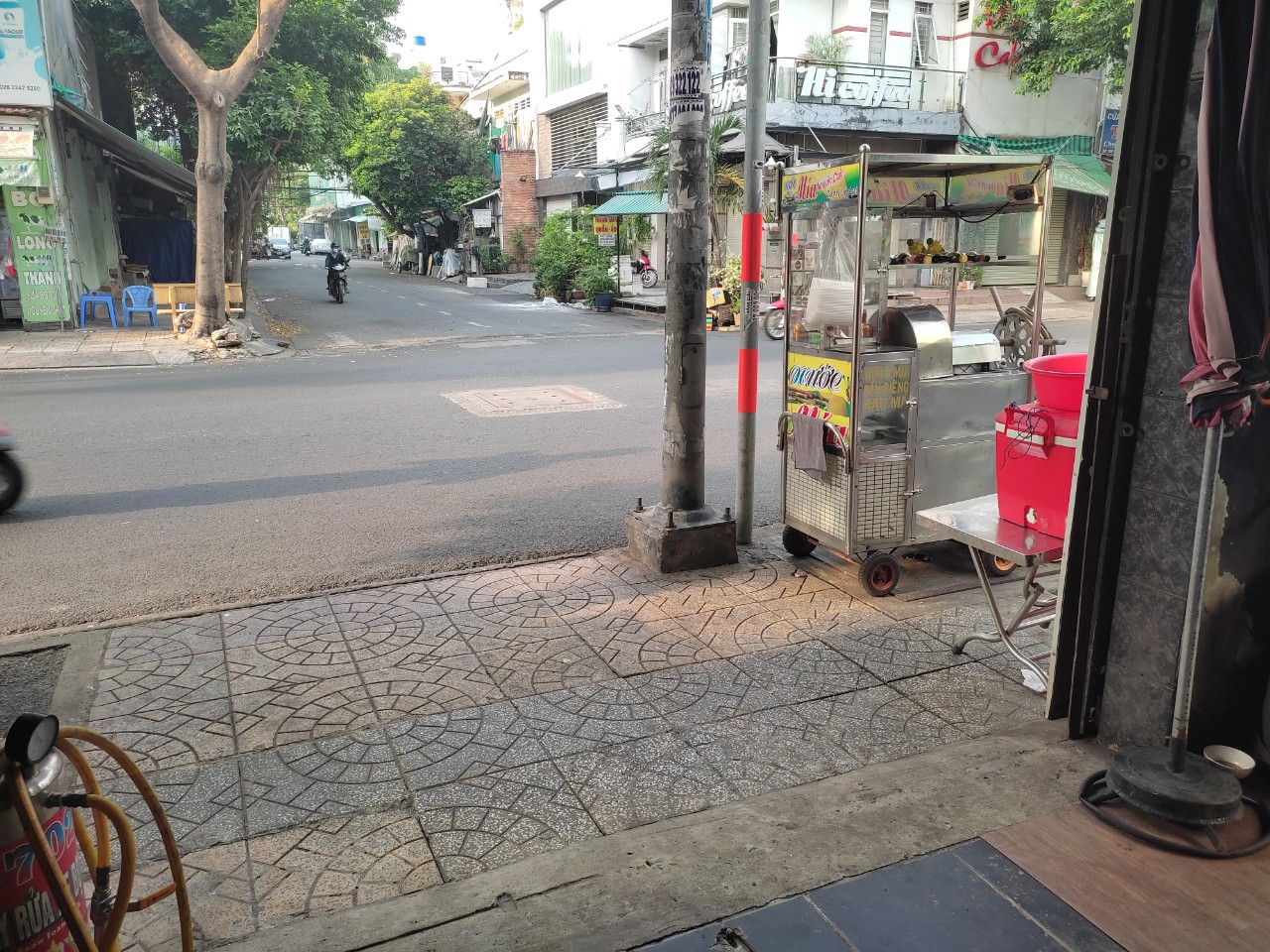 Sang nhượng toàn bộ tiệm rửa xe đường Trương Vĩnh Ký, Phường Tân Sơn Nhì, Giá Thương lượng - LH: 0967829316