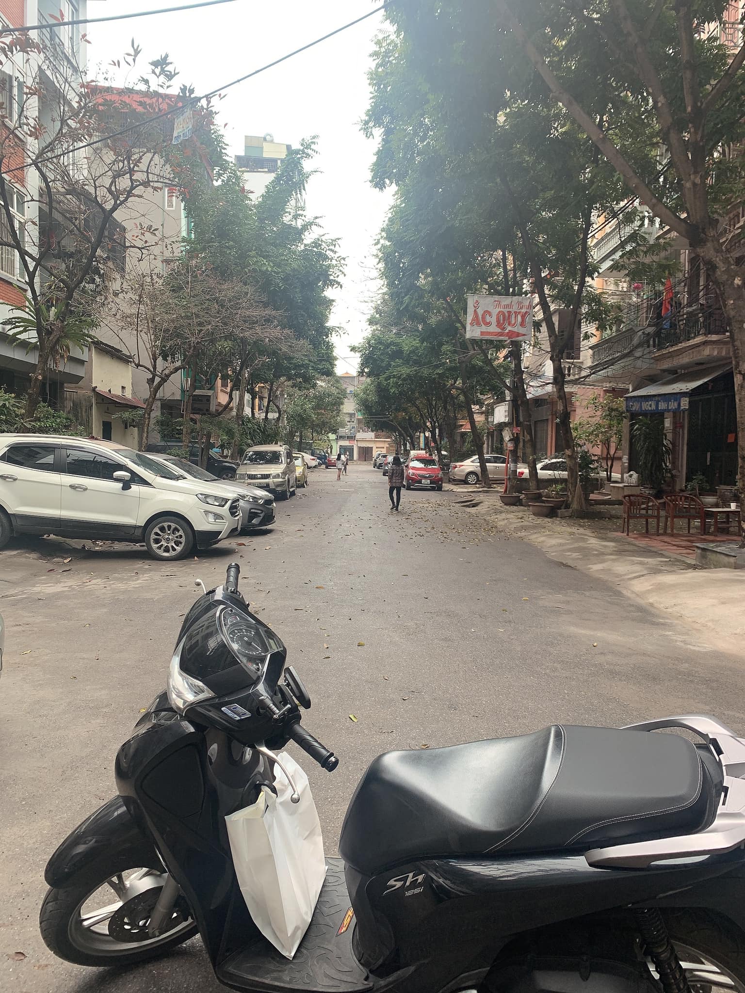 Cần bán Nhà mặt tiền đường Doãn Kế Thiện, Phường Mai Dịch, Diện tích 40m², Giá Thương lượng 3