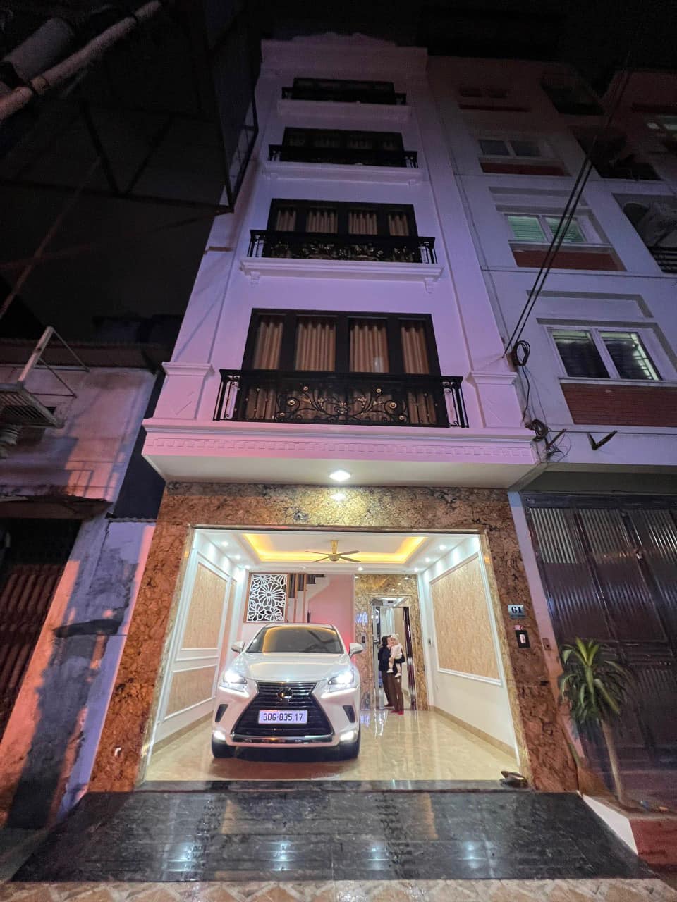 Cần bán Nhà mặt tiền đường Doãn Kế Thiện, Phường Mai Dịch, Diện tích 40m², Giá Thương lượng