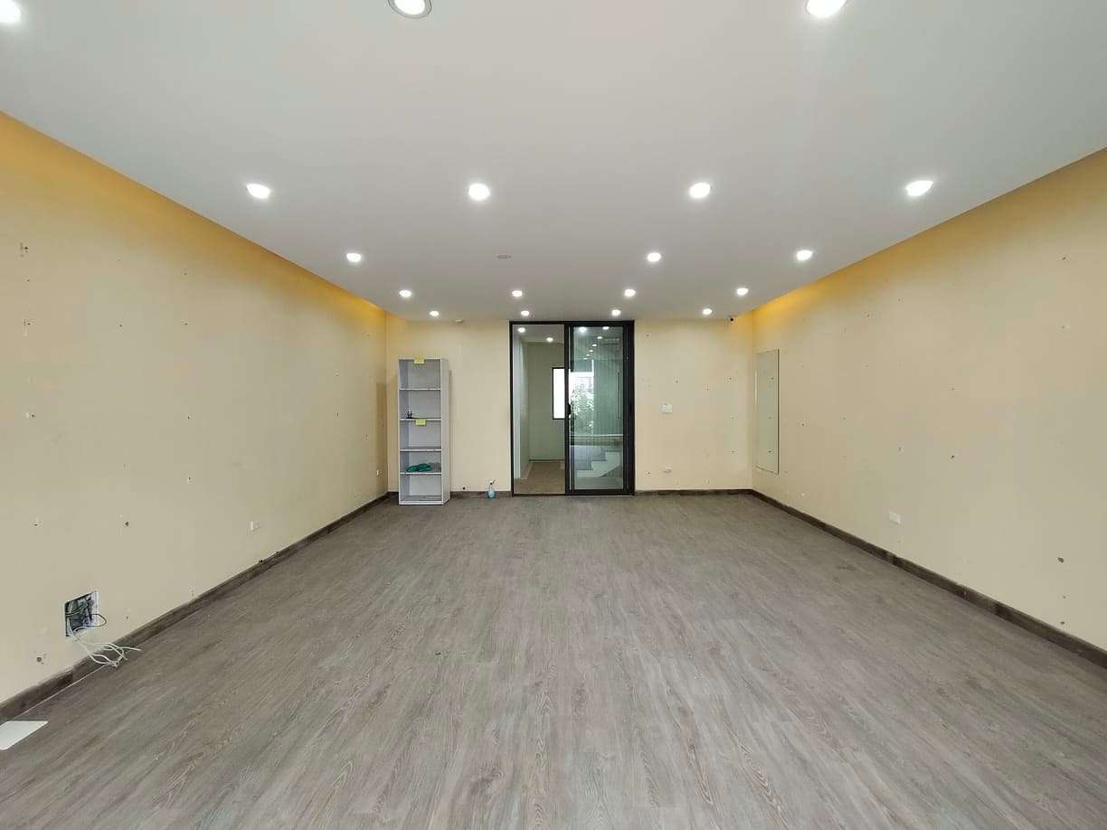 Bán nhà mặt phố Ngọc Lâm 120m2, 7 tầng, thang máy, thiết kế hiện đại 2