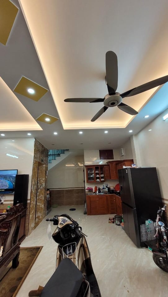 Siêu Phẩm BA ĐÌNH NHÀ ĐẸP THANG MÁY Ô TÔ 30M 50m2 5 tầng mặt tiền 5,8m chỉ 7,5 tỷ. LH 0766616987.