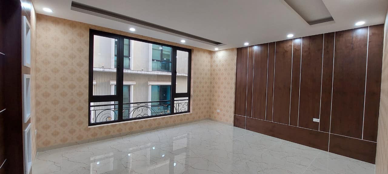 Cần bán Nhà mặt tiền đường Hồ Tùng Mậu, Phường Mai Dịch, Diện tích 67m², Giá 21.5 Tỷ - LH: 0399392988