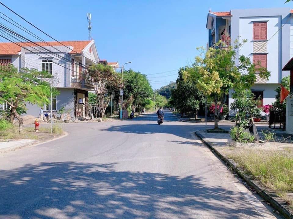 Cần bán Đất đường Thanh Niên, Phường Ngọc Xuyên, Diện tích 100m², Giá 2.2 Tỷ - LH: 0983344266