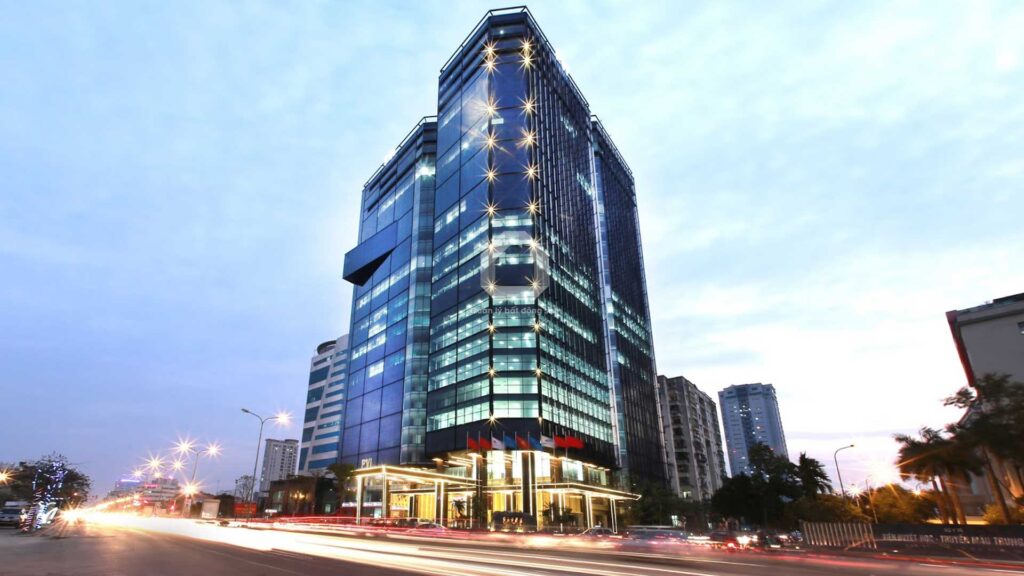 Tòa nhà PVI Tower địa chỉ số 1 Phạm Văn Bạch, Hà Nội cho thuê văn phòng 2