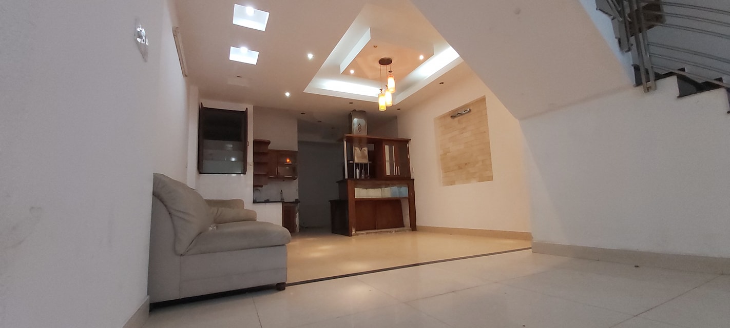 Bán Nhà Phố Trung Tâm Quận Bình Thạnh DT: 95m2, Giá: 105 Tỷ LH: 0932155399