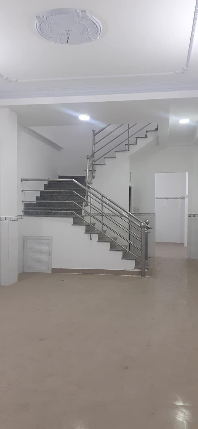 Bán Nhà Phố HXH Trung Tâm Quận Gò Vấp DT: 73m2 LH: 0932155399 1