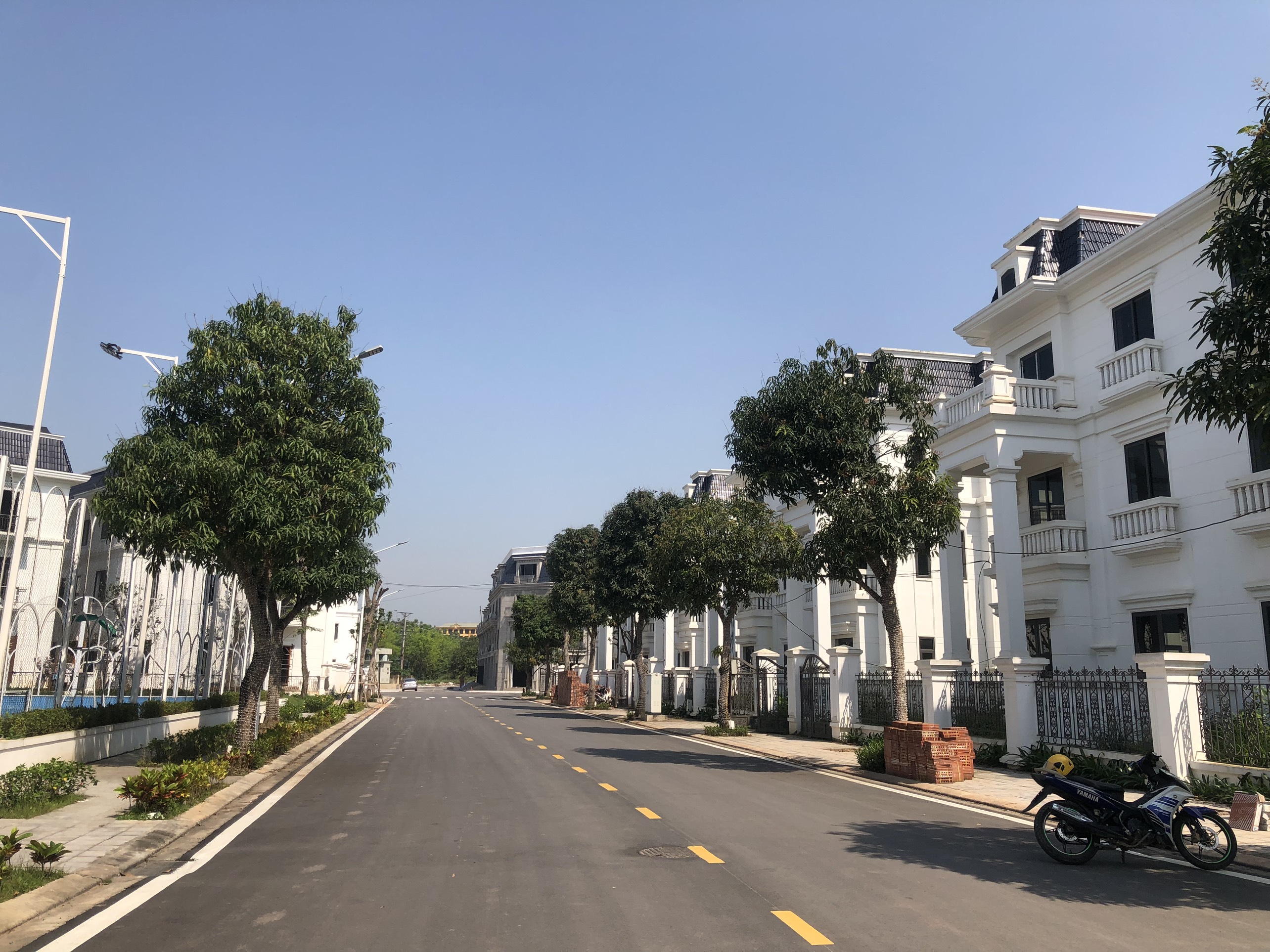 Cần bán Biệt thự Xã Định Trung, Vĩnh Yên, Diện tích 192.8m², Giá 13 Tỷ - LH: 0855823833 2
