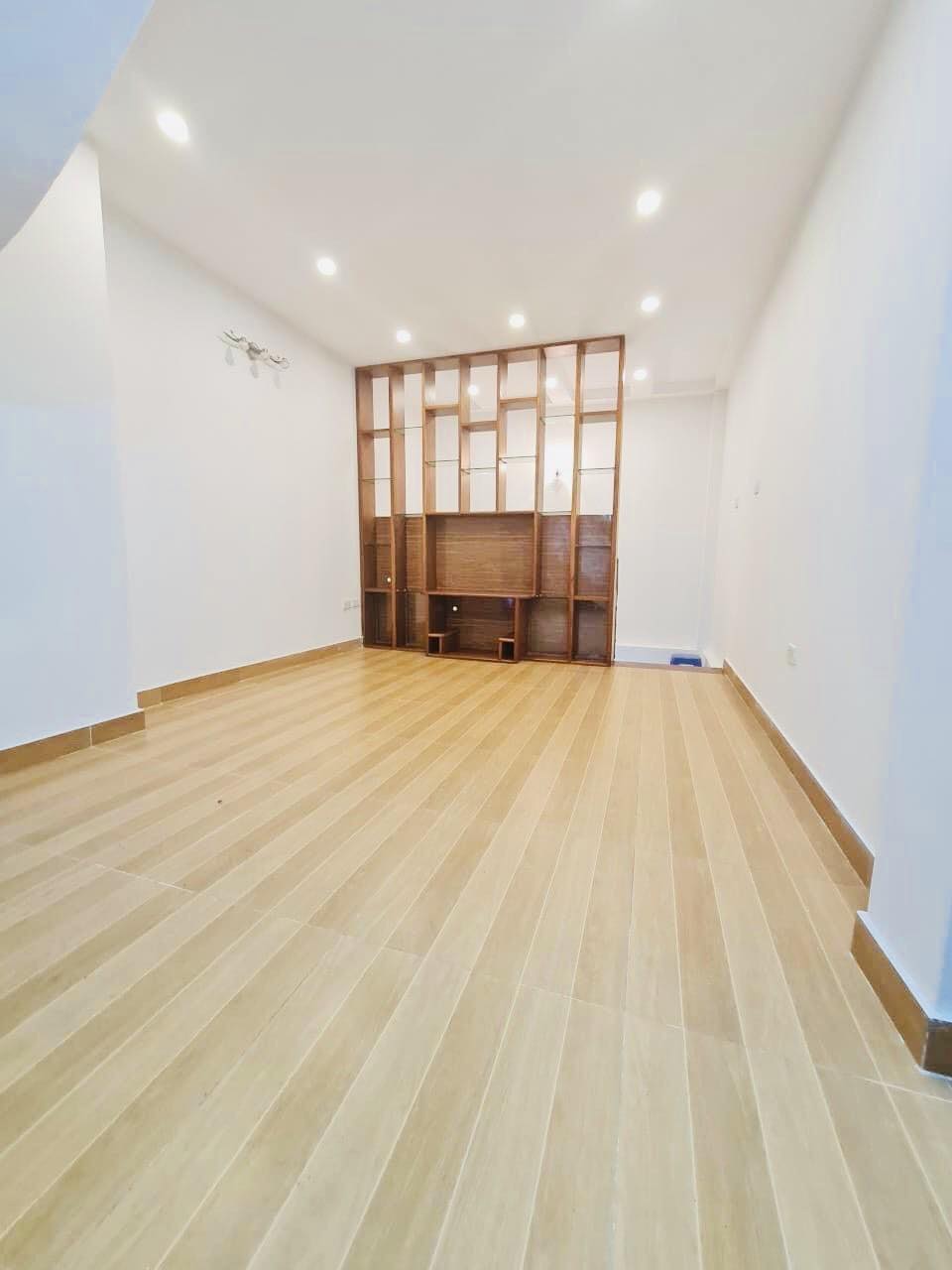 Cần bán Nhà mặt tiền đường Hồ Tùng Mậu, Phường Mai Dịch, Diện tích 40m², Giá Thương lượng - LH: 0975517689 2