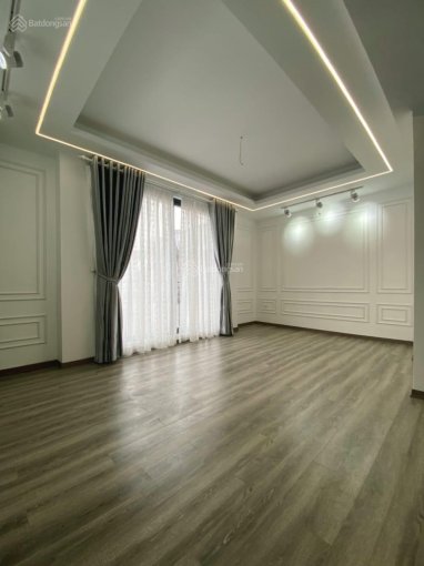 Chính chủ cần bán nhà Hồ Tùng Mậu, Cầu Giấy S:40m2 X 7 tầng, lô góc, ô tô đỗ cửa – nhỉnh 5 tỷ 4
