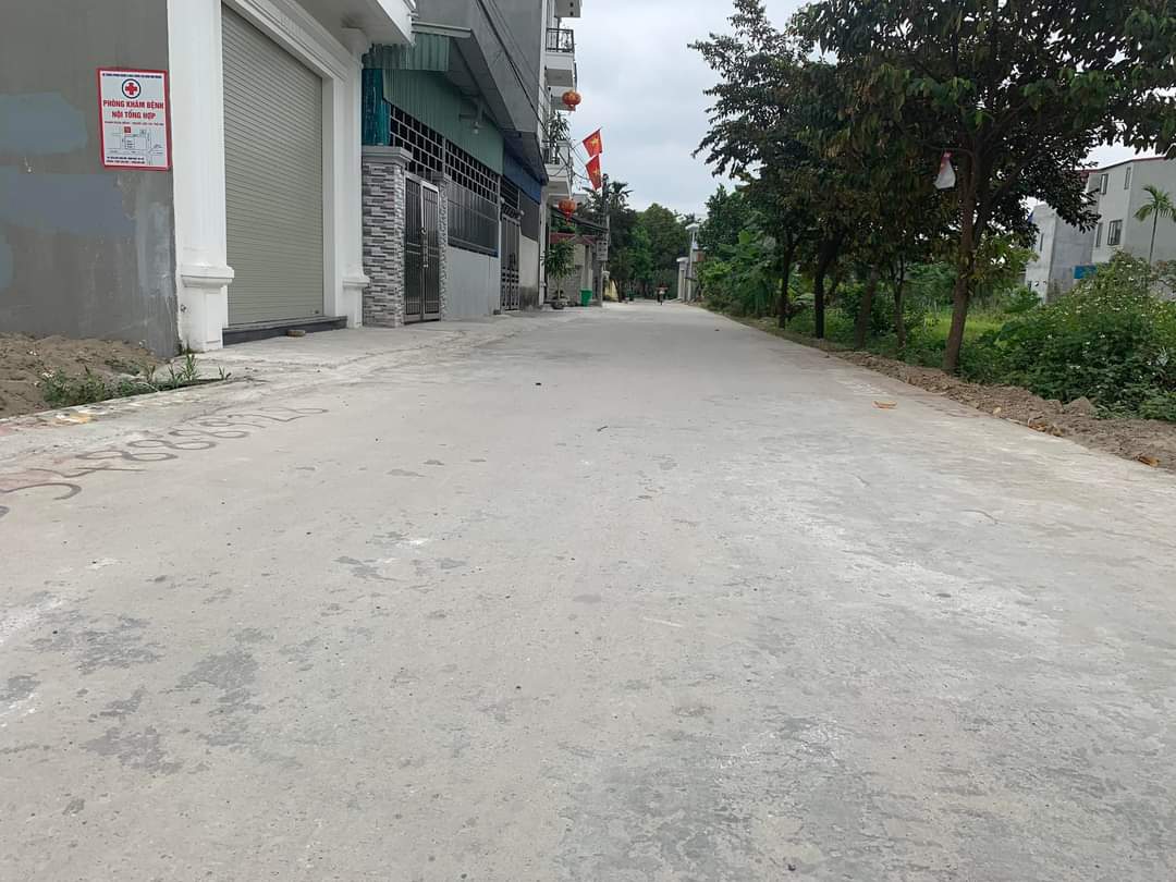 Cần bán Căn hộ chung cư đường Quỳnh Hoàng, Xã Nam Sơn, Diện tích 99m², Giá 2.7 Tỷ - LH: 0886016609 2