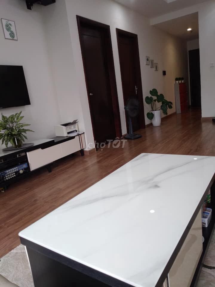 Cho thuê Căn hộ chung cư Phường Vĩnh Tuy, Hai Bà Trưng, Diện tích 81m², Giá Thương lượng - LH: 0966448150 8