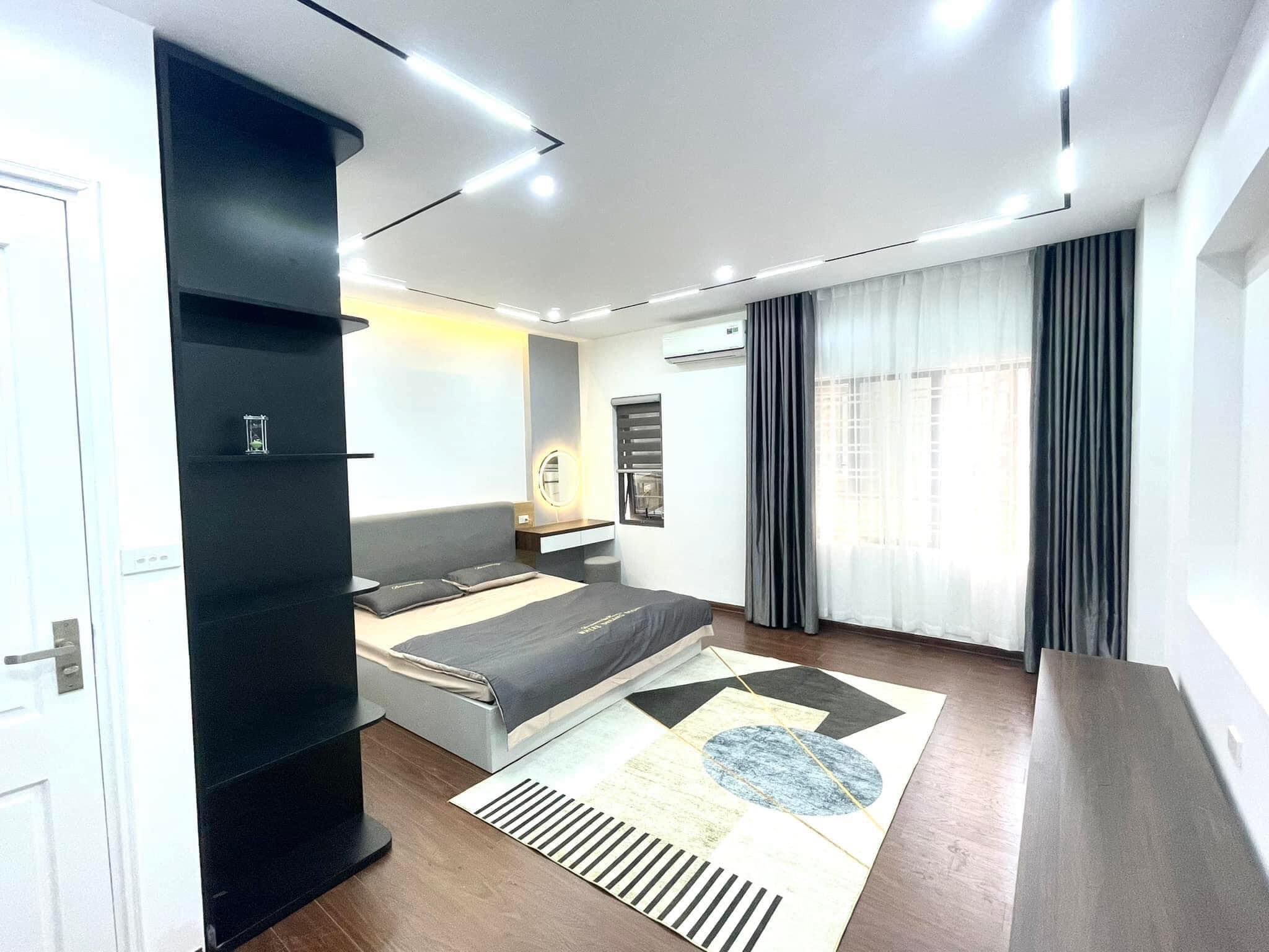 Bán nhà Nguyễn An Ninh, dt 30m2 5 tầng, mặt tiền rộng 4m, lô góc. Giá 3 Tỷ - LH: 0962731301 3