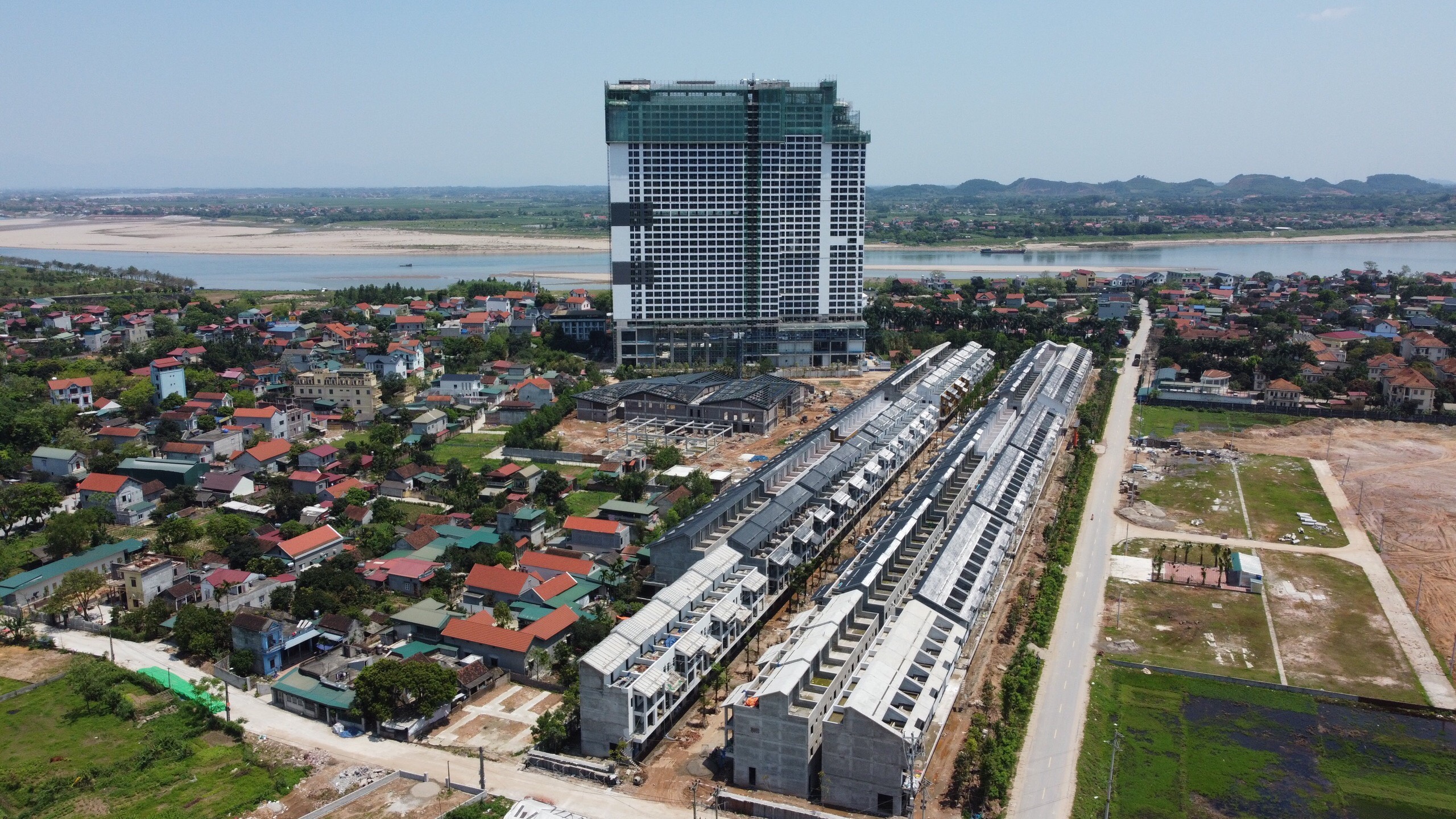 Cần bán Biệt thự dự án Wyndham Thanh Thủy Hotels & Resorts, Diện tích 210m², Giá 5 Tỷ - LH: 0916871030 3