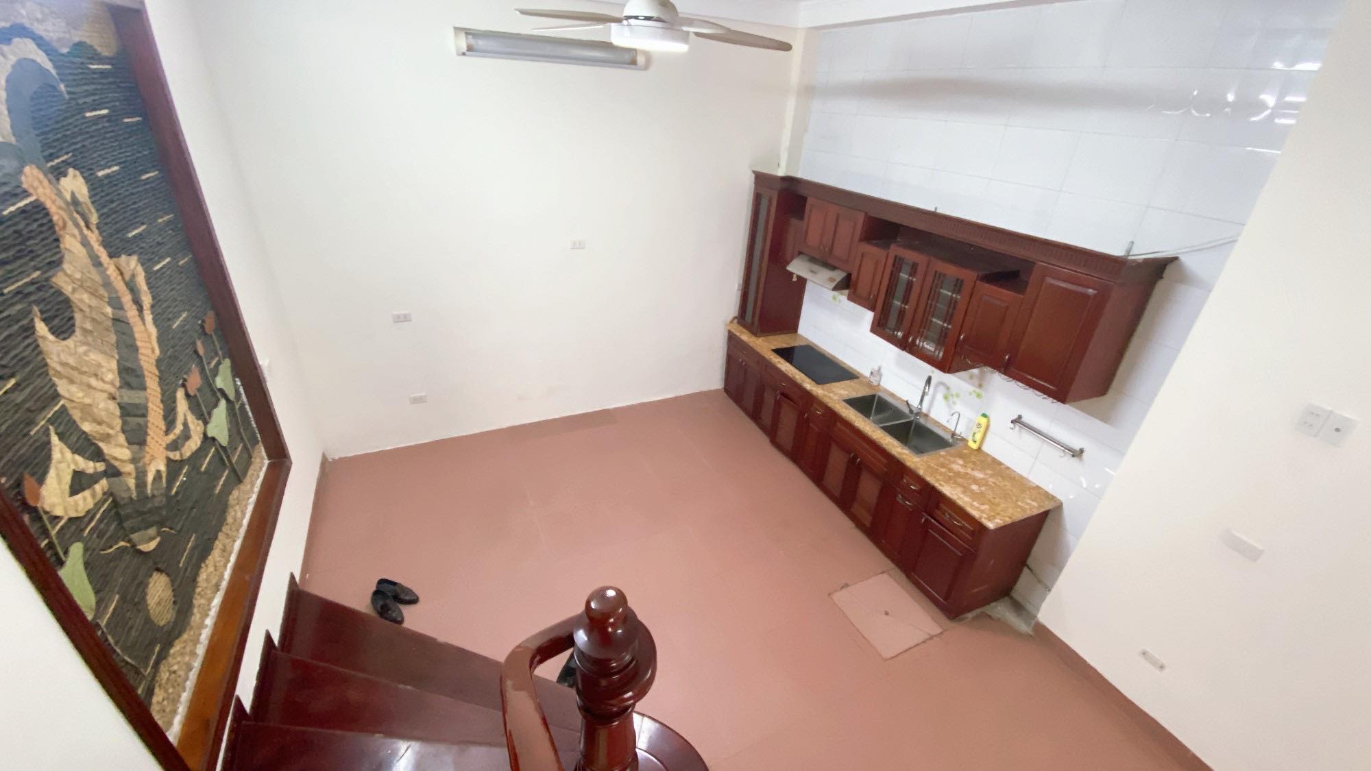 Cần bán Nhà mặt tiền đường Doãn Kế Thiện, Phường Mai Dịch, Diện tích 30m², Giá 2.5 Tỷ - LH: 0975517689