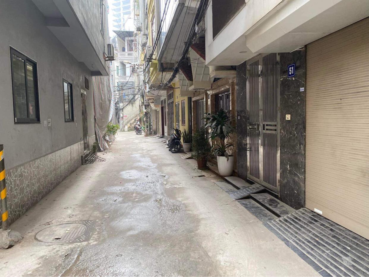 Bán nhà 30m2 - 5 tầng phố Tân Mai, lô góc, ngõ rộng hơn 3m. Giá Thương lượng - LH: 0886102681 4