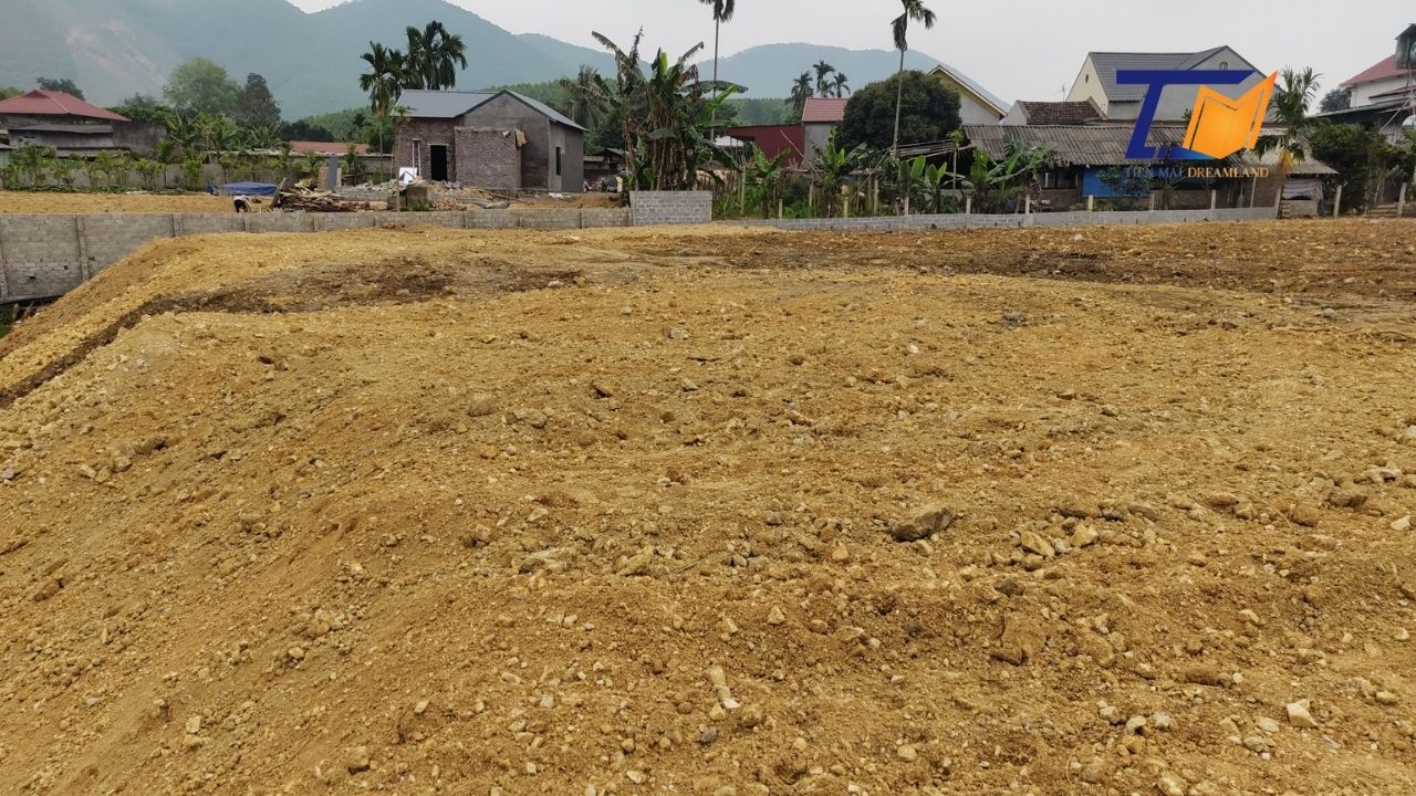 Cần bán Đất Xã Hương Cần, Thanh Sơn, Diện tích 2000m², Giá Thương lượng - LH: 0586229999