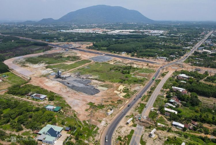 Cần bán Đất đường Quốc lộ 1A, Xã Phan Rí Thành, Diện tích 7810m², Giá Thương lượng - LH: 0762222660 3