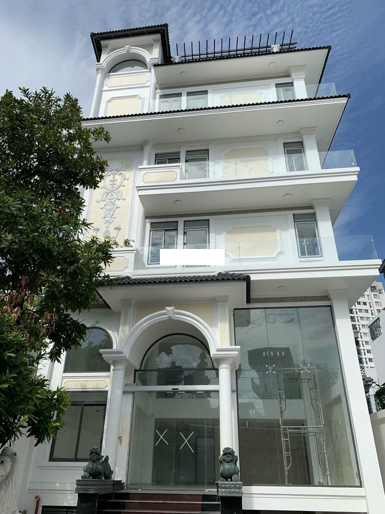 Cho thuê Nhà mặt tiền Tân Bình, Hồ Chí Minh, Diện tích 330m², Giá 150 Triệu/tháng - LH: 0903094446 2