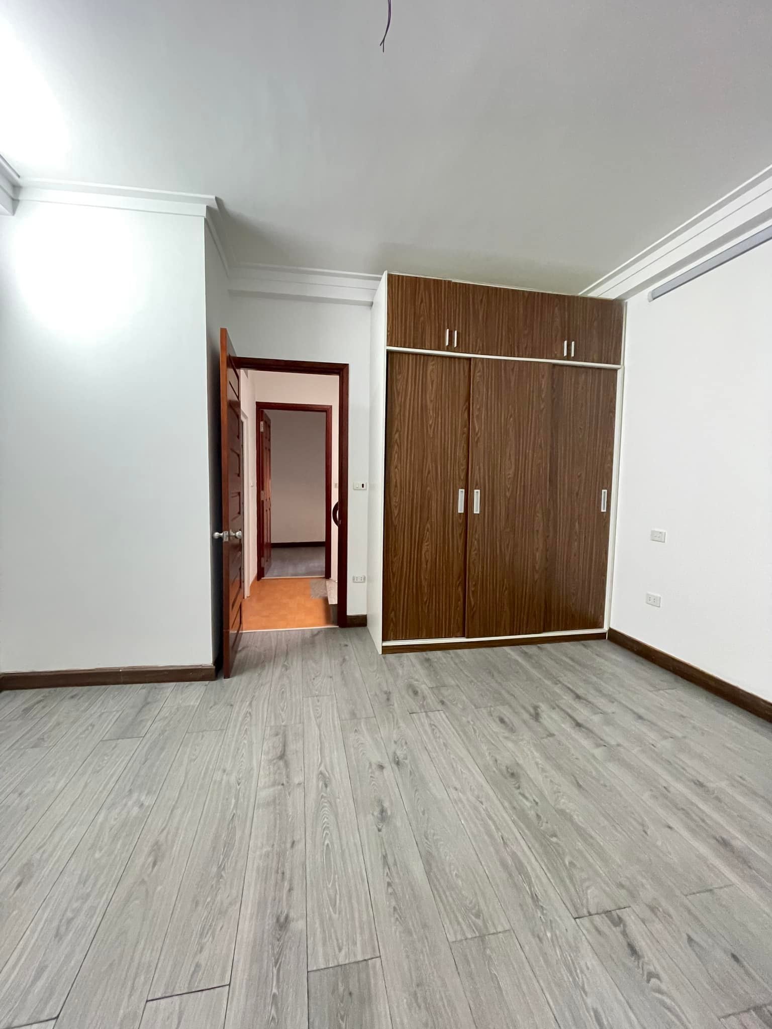 Cần bán Nhà mặt tiền đường Doãn Kế Thiện, Phường Mai Dịch, Diện tích 40m², Giá 4.600.000.000 Tỷ - LH: 0975517689 3