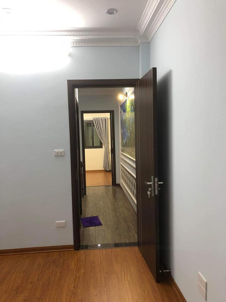 Vip! Chỉ 3 tỷ nhà Hồ Tùng Mậu, Cầu Giấy, lô góc, 32m2-5 tầng-ngõ ô tô - LH: 0975517689 2