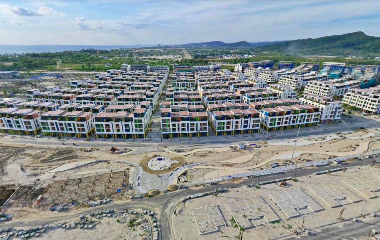 Cần bán Nhà mặt tiền dự án Meyhomes Capital Phú Quốc, Diện tích 166m², Giá 23 Tỷ 2