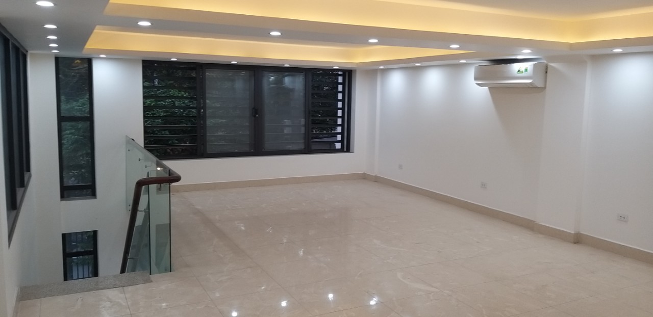 Cho thuê Văn phòng đường Mai Động, Phường Mai Động, Diện tích 290m², Giá Thương lượng - LH: 0966448150 8