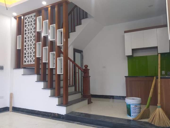 Bán nhà 5 tầng Đại Mỗ, cách đường 70 Đại Mỗ 10m, ngõ siêu ngắn, gần chợ, trường học LH 0941 911 333