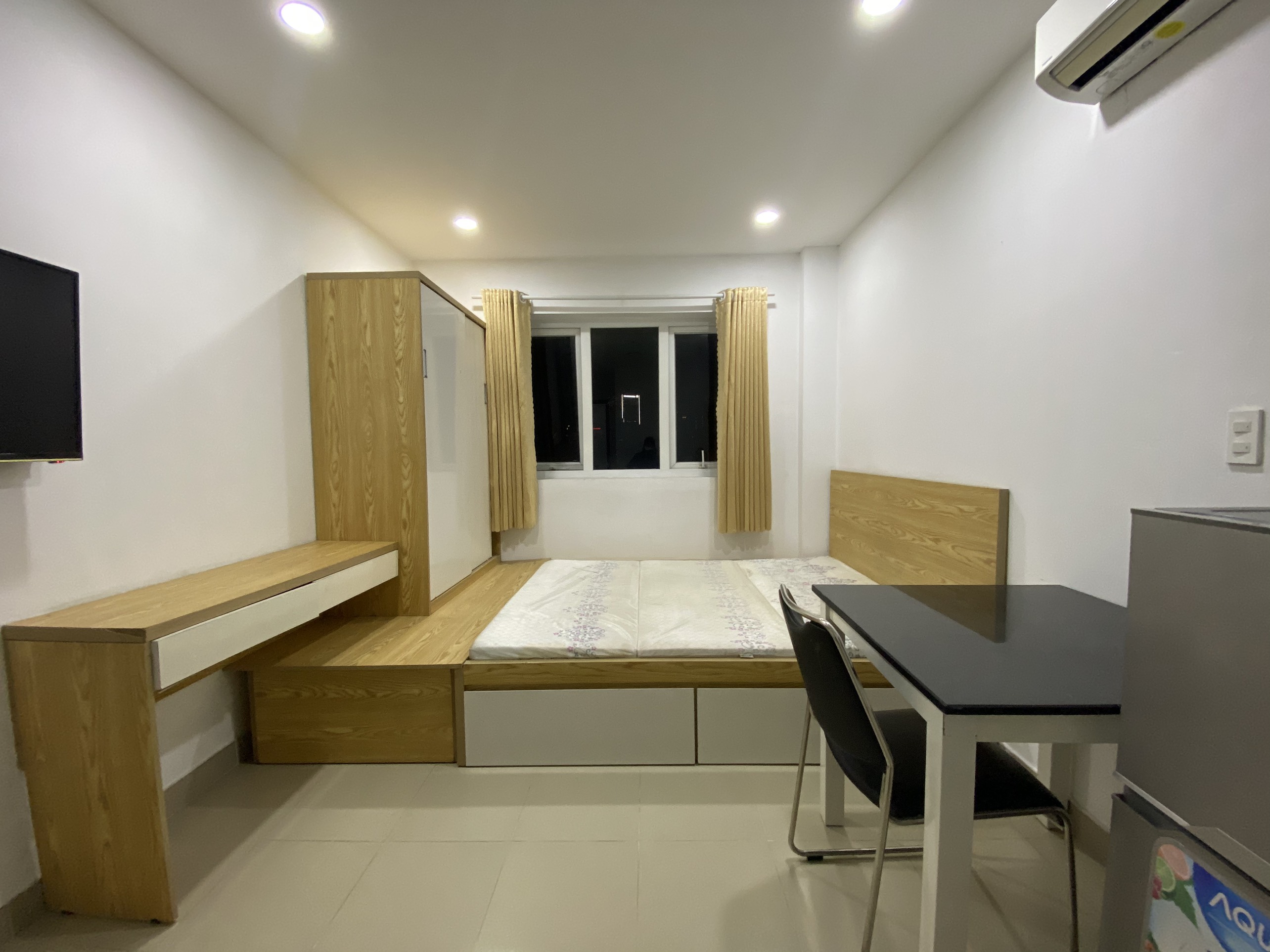 Cho thuê căn hộ dịch vụ Full nội thất đường Nguyễn Thị Thập quận 7 giá 4 triệu siêu rẻ 4