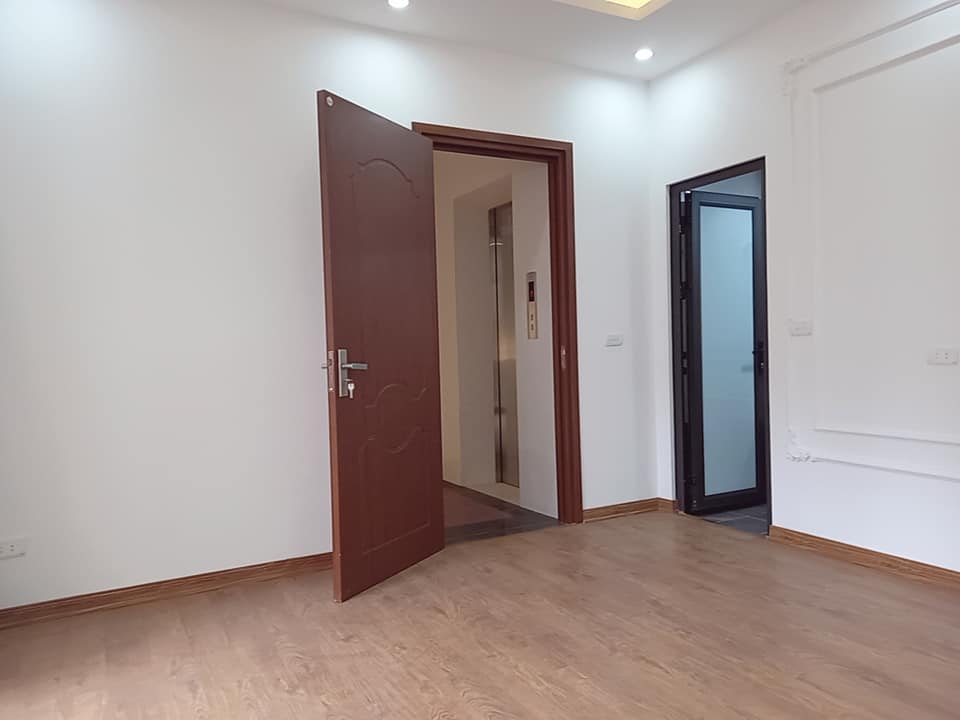 Bán nhà riêng Hai Bà Trưng 32m, 6 tầng, thang máy, ôtô vào nhà, giá 51 tỷ LH 0904537729 3