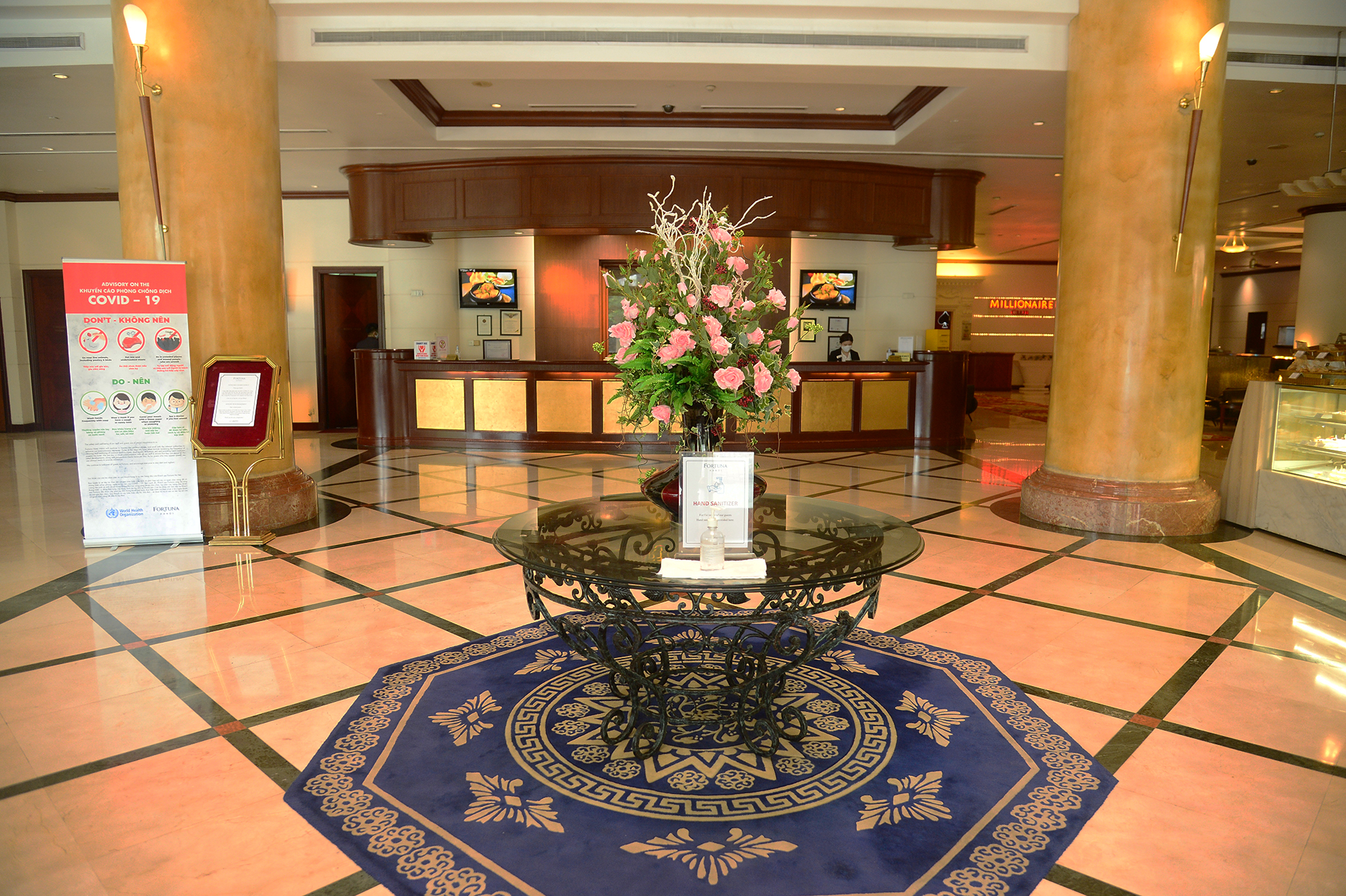 Bán khách sạn mặt phố Láng Hạ, 820m2, 14 tầng, 15m MT, 995 tỷ, LH 0839844444 5