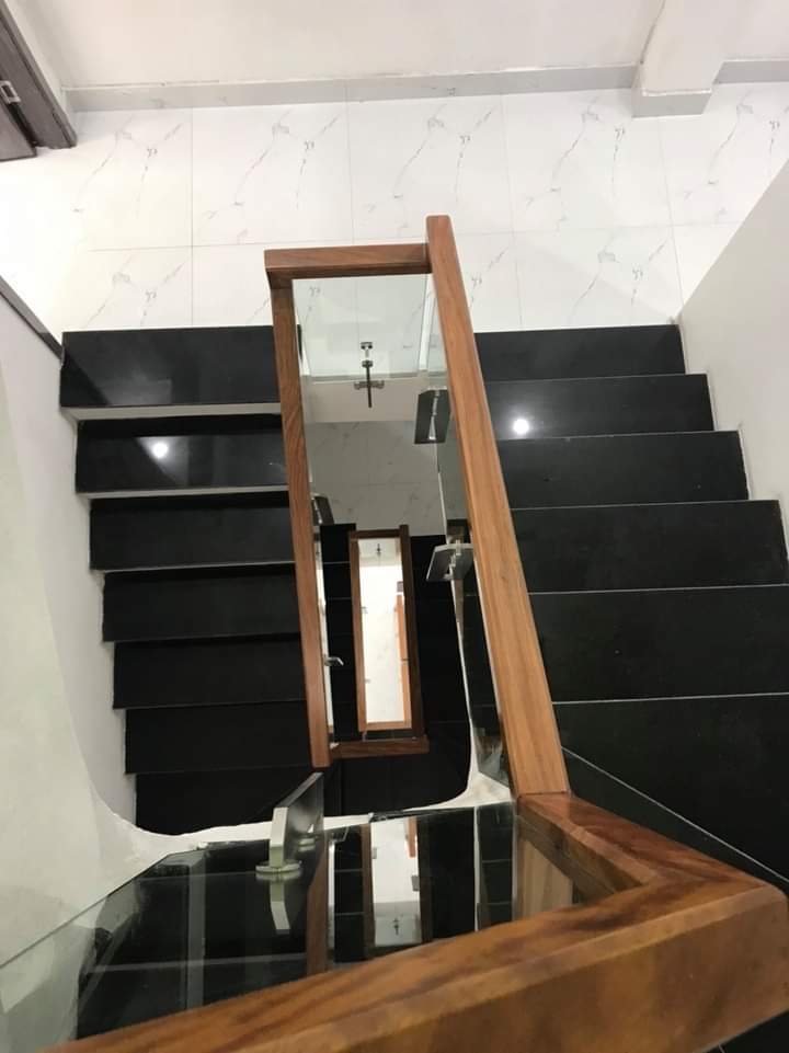 Bán nhà 5 tầng Đại Mỗ, cách đường 70 Đại Mỗ 10m, ngõ siêu ngắn, gần chợ, trường học LH 0941 911 333 8