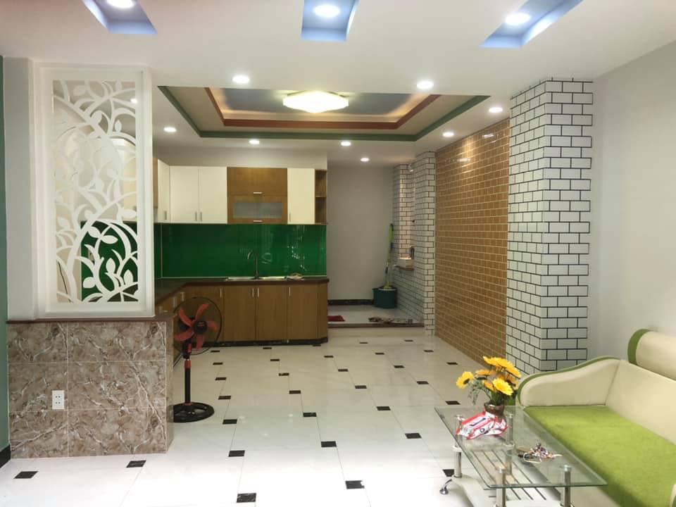 Bán nhà Phố Hoàng Hoa Thám DT: 48m2 LH : 0932155399